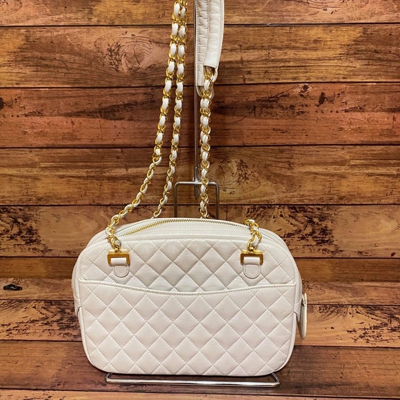 white chanel sling bag